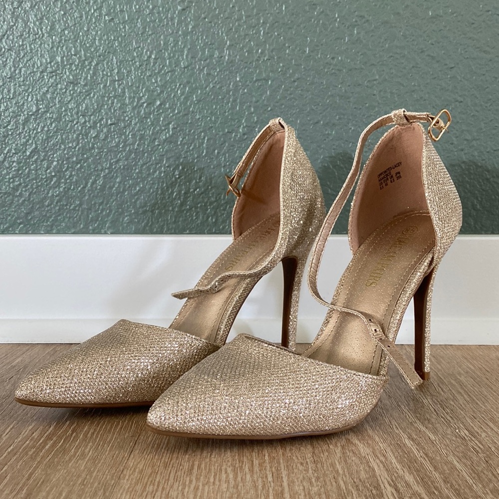 Dream Pairs Gold Heels